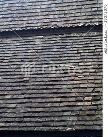 old vintage retro style abandoned weathered roof 39072070