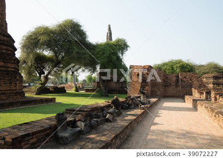 Thailand-Ayutthaya-Ruins-Wat Phra Lam Thailand-Ayutthaya-Ruins-Wat Phra Lam 39072227