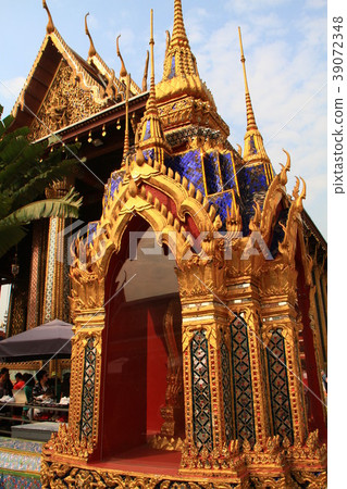 Wat Phra Kaew 39072348