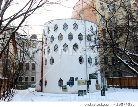 Photo interesting architecture house Hive Photo interesting architecture house Hive 39074053