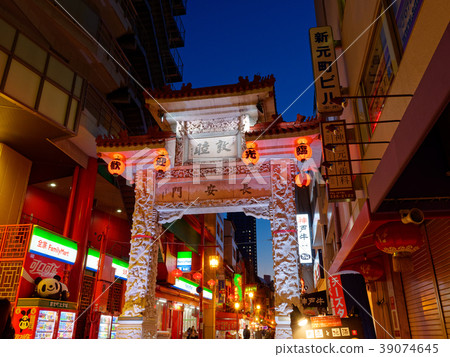 神戶南京町點亮了長安門 照片素材 圖片 圖庫