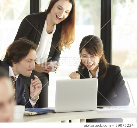 Global business meeting Global business meeting 39075224