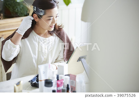 中年女性美髮色 39075526