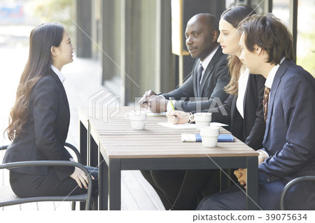 全球商業面試 全球商業面試 39075634