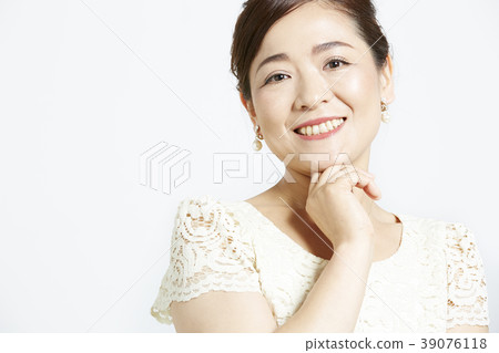 中年女性美容裝扮 39076118