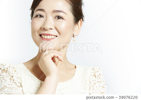 中年女性美容裝扮 中年女性美容裝扮 39076220