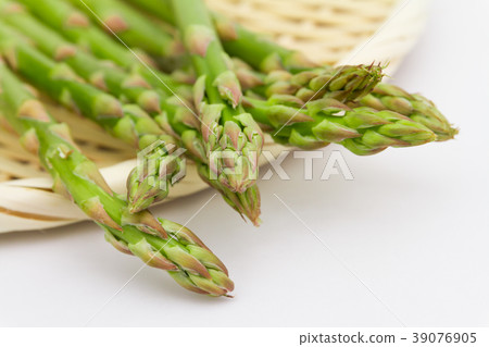 蘆筍白色背景 蘆筍白色背景 39076905