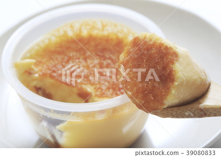 Baked Pudding Baked Pudding 39080833