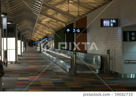 在Centrair限制區內，移動人行道和終端 39082710