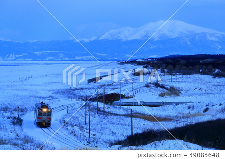 Kushimonomon line in winter and drift ice Kushimonomon line in winter and drift ice 39083648