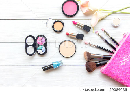 Makeup cosmetics tools background and beauty  39084086