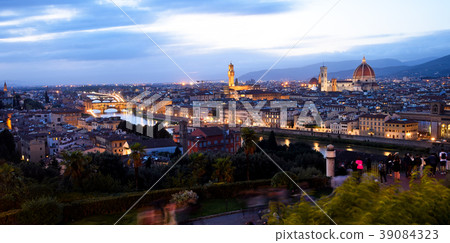 View of Florence at night in the autumn. 39084323