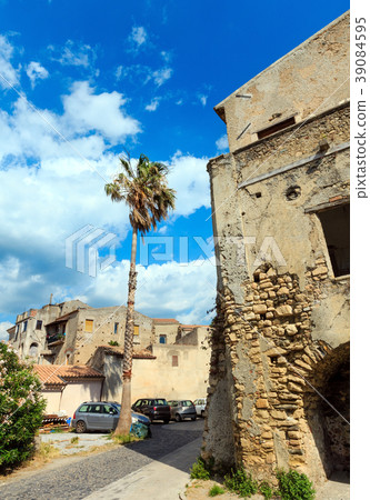 Fiumefreddo Bruzio town, Calabria, Italy 39084595