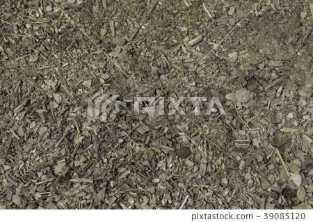 Dry brown leaf texture and background 39085120