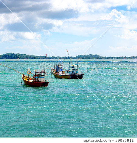 seascape with fishing boats on the water. seascape with fishing boats on the water. 39085911