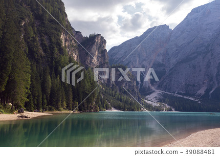 lago di Braies lago di Braies 39088481