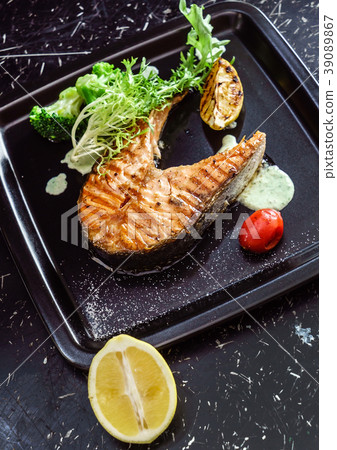 salmon steak salmon steak 39089867