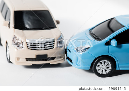 Two cars accident image Two cars accident image 39091243