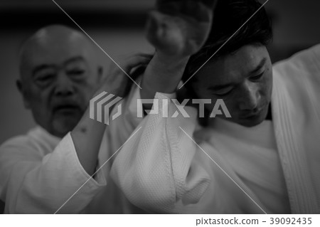 dojo, japanese culture, practicing 39092435