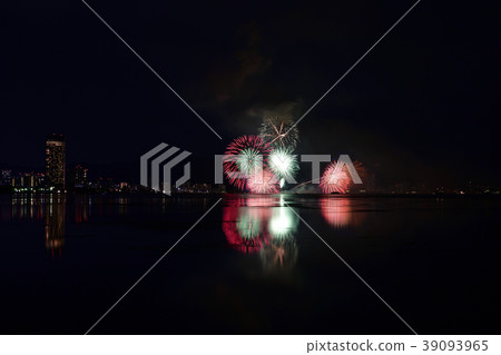 琵琶湖大型煙花節 39093965