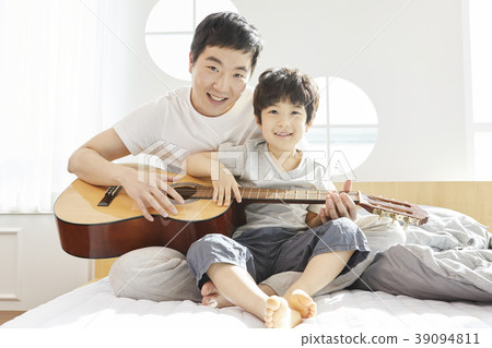 生活,臥室,爸爸,兒子,韓國人 生活,臥室,爸爸,兒子,韓國人 39094811