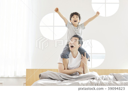 Life, Bedroom, Dad, Son, Korean 39094823