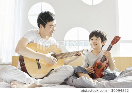 生活,臥室,爸爸,兒子,韓國人 生活,臥室,爸爸,兒子,韓國人 39094832