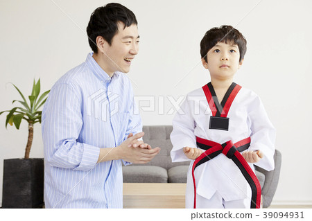 Taekwondo, family, father, son, Korean 39094931