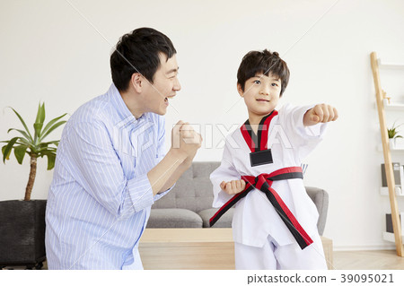 跆拳道，家庭，父親，兒子，韓國人 39095021
