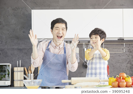 Cooking, dad, son, korean Cooking, dad, son, korean 39095248