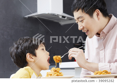 Life, Food, Eating, Dad, Son, Korean Life, Food, Eating, Dad, Son, Korean 39095282