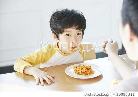 生活，食物，吃，爸爸，兒子，韓國 39095311