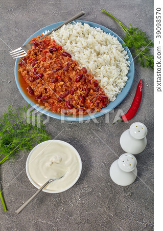 simply chili con carne with rice 39098570