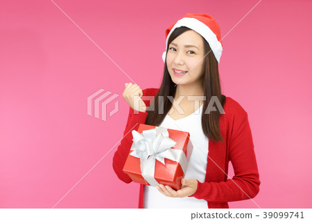 Christmas image present smile woman Christmas image present smile woman 39099741