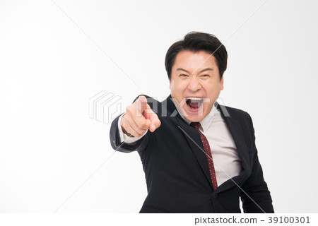 Businessman, CEO, Middle-aged 39100301