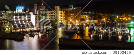 Awaji Island Santopia Marina Yacht Harbor, high-resolution panoramic night view (Hyogo Prefecture) * Shooting position in the work comment column 39100439