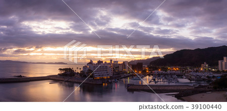 淡路島Santopia Marina Yacht Harbour(兵庫縣串本市)的日落*工作評論欄中的位置 淡路島Santopia Marina Yacht Harbour(兵庫縣串本市)的日落*工作評論欄中的位置 39100440