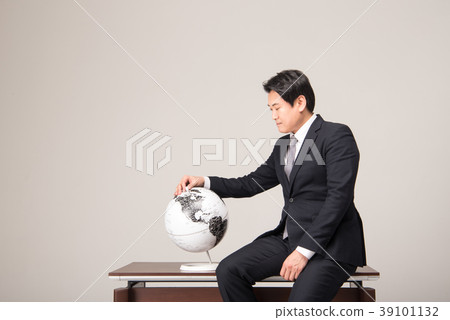 商人,總裁,首席執行官,中年人 商人,總裁,首席執行官,中年人 39101132