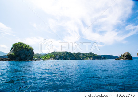 The view from the Shakotan tourist boat The view from the Shakotan tourist boat 39102779