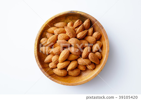 Almond 39105420