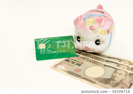 存錢罐圖像(現金卡,現金,儲蓄盒) 存錢罐圖像(現金卡,現金,儲蓄盒) 39109718
