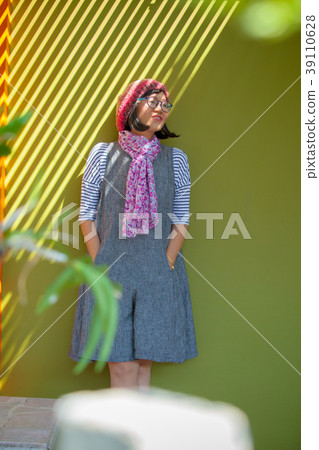 portrait of asian woman wearing dress suit portrait of asian woman wearing dress suit 39110628