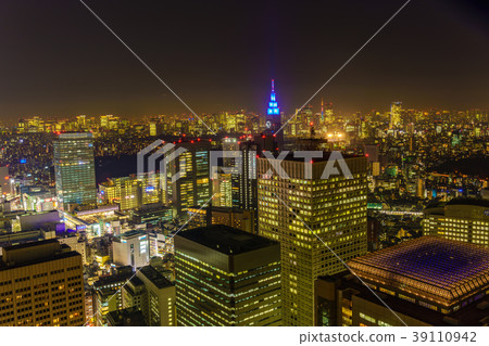東京西新宿大廈街道夜視圖 東京西新宿大廈街道夜視圖 39110942
