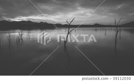Lake Moogerah in Queensland Lake Moogerah in Queensland 39112030