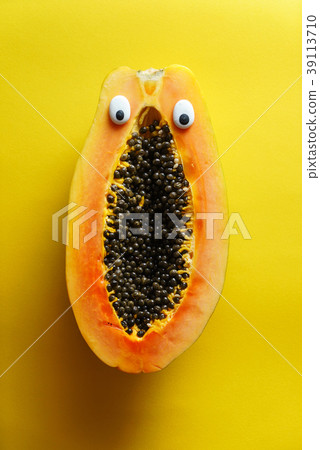 funny papaya 39113710