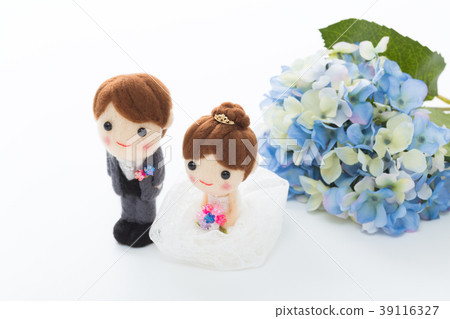 June bride image 39116327