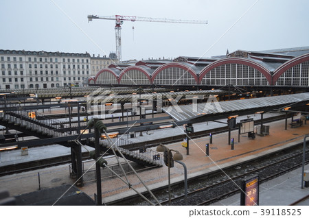 Platform of Copenhagen Central Station, Denmark 39118525