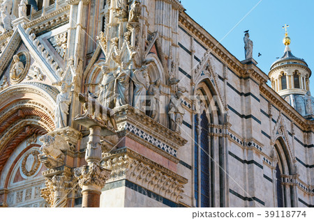 Siena Cathedral sculptures, Tuscany, Italy Siena Cathedral sculptures, Tuscany, Italy 39118774