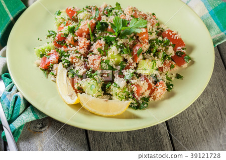 Tabbouleh salad with couscous 39121728