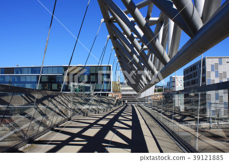 Akrobaten pedestrian bridge in Oslo, Norway Akrobaten pedestrian bridge in Oslo, Norway 39121885